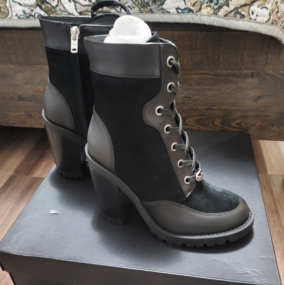 Coach boots - Picture 3 of 3